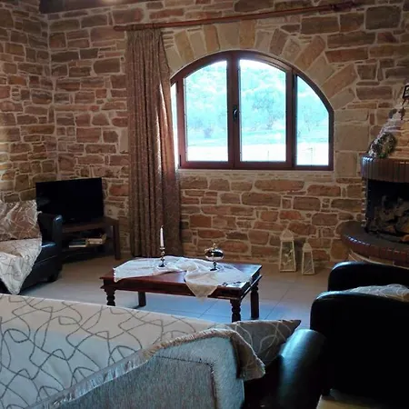 Villa Manios *