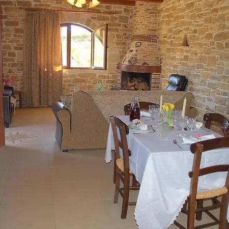 Villa Manios Pitsidia